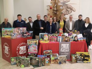 UMH recauda juguetes y alimentos para damnificados por la DANA