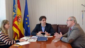 Turisme busca vías de colaboración con el cuerpo consular acreditado en Valencia
