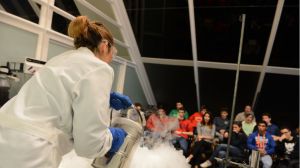Los talleres de 'La Ciencia a Escena' del Museu de les Ciències ofrecen demostraciones científicas