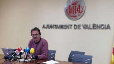 La EMT atiende las peticiones y mejora ocho lineas en Valencia