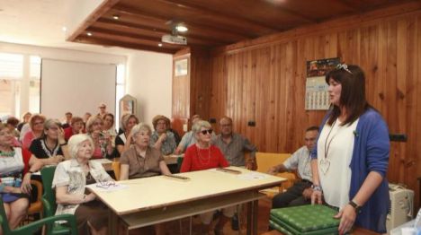 El Ayuntamiento de Castellón refuerza la oferta lúdica para los mayores en el programa de envejecimiento activo