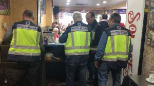 La Policía de la Generalitat desmantela un bingo ilegal en Benidorm