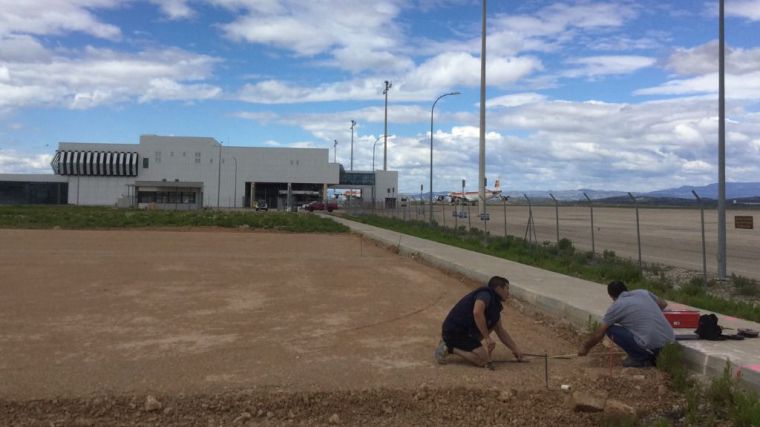 El aeropuerto de Castellón construye un hangar, prepara la llegada de medios de extinción y acoge tareas de desmontaje de aviones