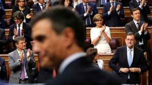 Cesión tras cesión, único y vergonzoso recurso que le queda a Pedro Sánchez