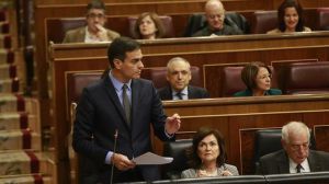 Sánchez: Ineficacia, contradicción, inseguridad y ambición de un peculiar viajero