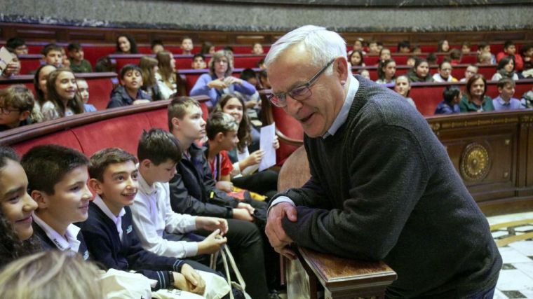 Ribó: 'València ha de ser un espacio abierto e igualitario donde los niños y las niñas también seáis protagonistas'