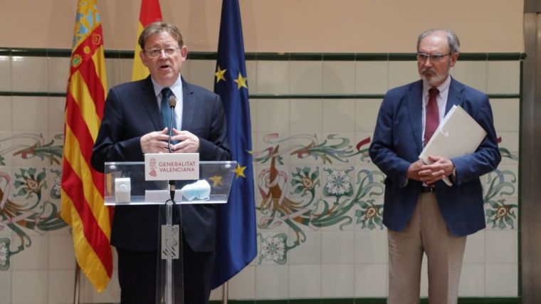 Ximo Puig anuncia su apoyo a la cerámica, 'un sector clave y estratégico de la economía valenciana'