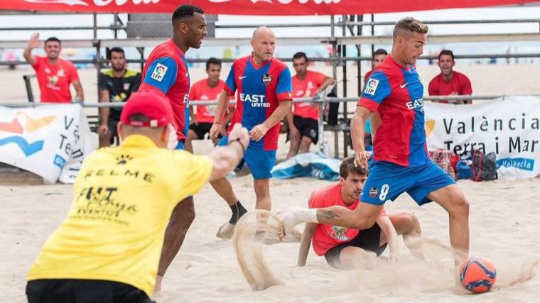 El Campeonato de España de Fútbol Playa aterriza en Alicante