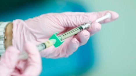 Más de 211.000 valencianos han informado a Sanidad sobre los días que estarán de vacaciones para adaptar su vacunación