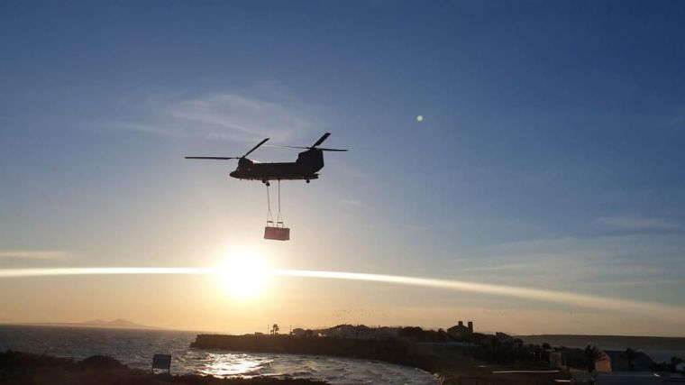 La isla de Tabarca recupera la luz y el agua con seis grupos electrógenos