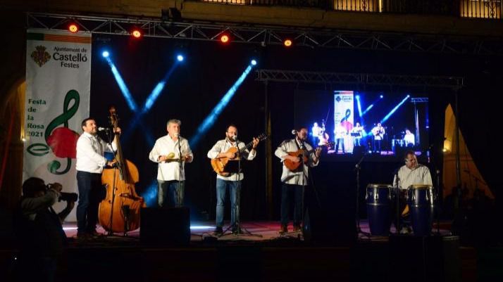 Castelló recupera la Festa de la Rosa y las serenatas del mes de mayo