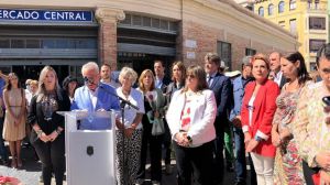 Alicante conmemora a las víctimas del bombardeo del Mercado Central con un acto