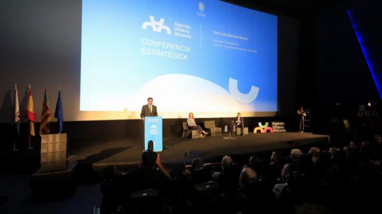 Barcala: 'La Agenda Urbana marca la hoja de ruta para transformar Alicante'