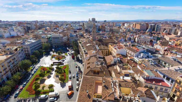 València contabiliza ya diez meses seguidos de descenso del paro y registra el mejor mes de junio desde 2008