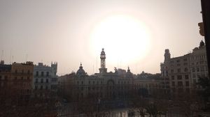 València activa el protocolo de contaminación por la intrusión de partículas saharianas