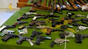 Desmantelado en Alicante un taller clandestino de armas ilegales