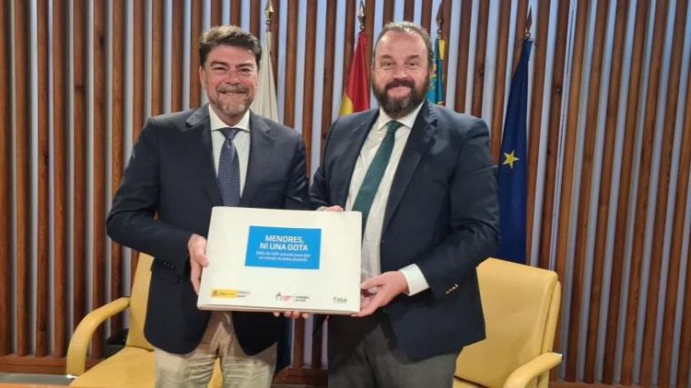 
Alicante se alía con Espirituosos de España para prevenir el consumo de alcohol en menores
