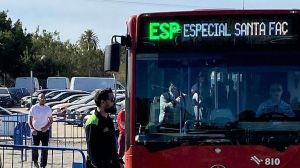 Alicante bate récord con 16.000 usuarios de la lanzadera a Santa Faz en la Peregrina