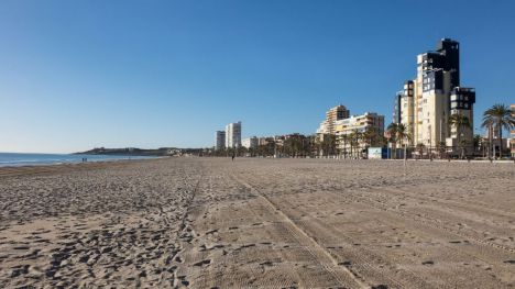 Cinco años y tres meses de prisión por violar a una mujer en Playa de San Juan de Alicante