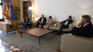 Mazón se reúne con los presidentes de las Cámaras de Comercio de la Comunitat Valenciana