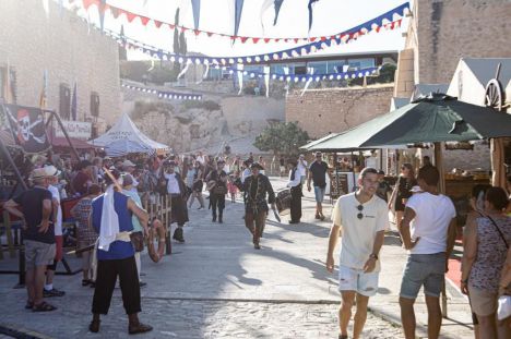 Más de 102.000 turistas visitan el Castillo de Alicante en julio