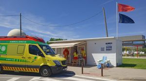 Castellón prohíbe el baño en las playas del Pinar y Gurugú por prevención y seguridad