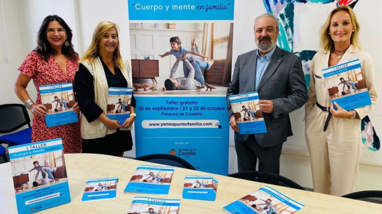 Castellón oferta talleres gratuitos para familias para reeducar posturas por el uso excesivo del móvil