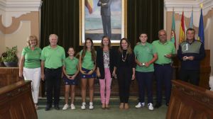 Los campeones de España de golf en la categoría infantil y sub10 son recibidos en el Ayuntamiento de Castellón