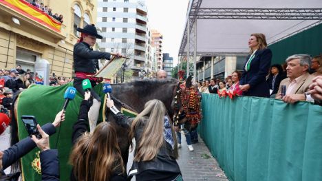 Más de 2.000 niños llenan de vida Castellón en el Pregó Infantil