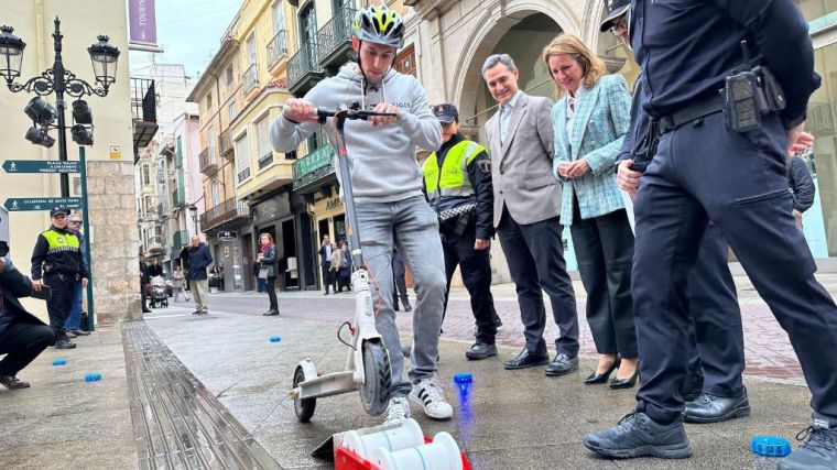 España mira hacia Castellón por su pionero sistema de control de velocidad de patinetes