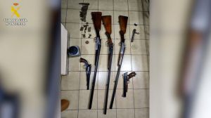 Desmantelada una trama de tráfico ilegal de armas y municiones en Jaén, Granada y Valencia
