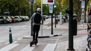 EMT València prohibirá el acceso de los patinetes eléctricos a sus autobuses
