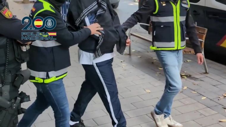 Detenidas dos personas afines a DAESH en Alicante que utilizaban las redes sociales para incitar a la yihad