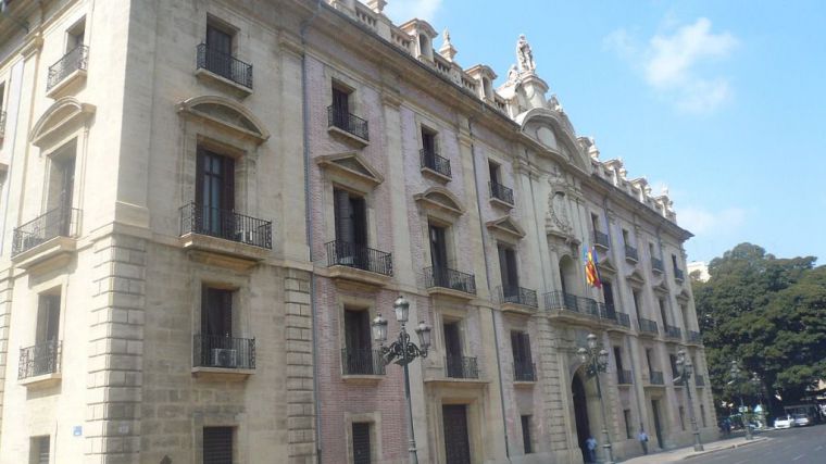 Camarero condenado a seis años de prisión por violación en un bar de centro comercial