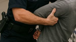 Audiencia de Valencia ordena la detención de dos hombres condenados por abusar de una menor
