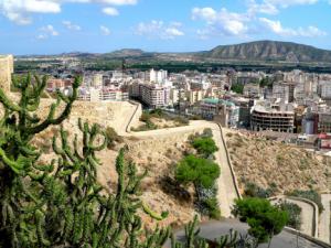 La Conselleria de Vivienda mantiene abierto el plazo de presentación de solicitudes para el alquiler de 36 viviendas en Orihuela