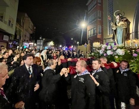 Alicante inicia sus fiestas tradicionales con el pregón del Porrate