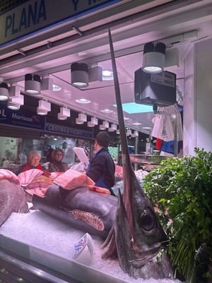 Alicante abrirá sus mercados y mercadillos este sábado festivo de la Constitución