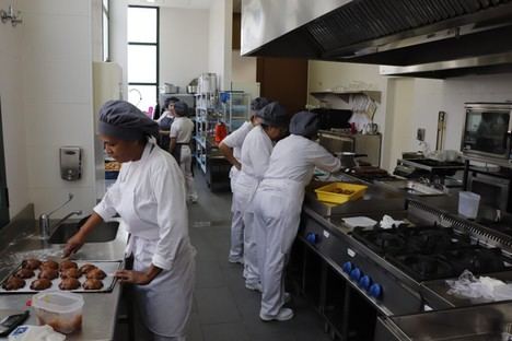 Alicante lanza programa de formación remunerada para jóvenes desempleados