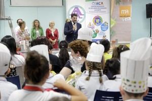 Alicante organiza la final del concurso escolar 'Lápiz y Cuchara' en la Explanada con 200 estudiantes