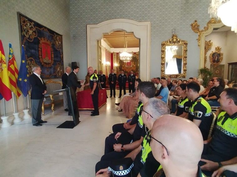 Alicante suma 16 nuevos agentes a su Policía Local para mejorar la seguridad