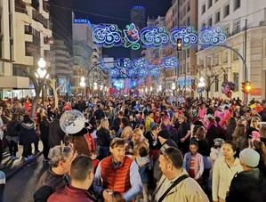 Alicante amplía el transporte nocturno para el Carnaval Ramblero