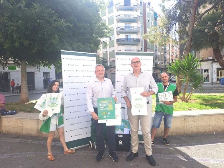 Alicante impulsa el reciclaje de vidrio en cuatro barrios con ayuda de IA