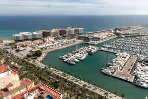Alicante y Puerto firman protocolo para mejorar seguridad en espacios portuarios