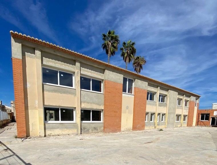 Almoines moderniza sus Escoles Velles con apoyo de la Diputación de Valencia