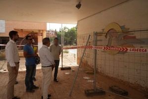 Inician derribos para reconstruir escuelas afectadas por la riada en Valencia