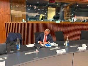 Barrachina exige igualdad en normas para productos agroalimentarios importados en la UE