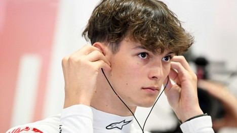 Bearman establece metas para su debut completo en F1 tras un 2024 insatisfactorio