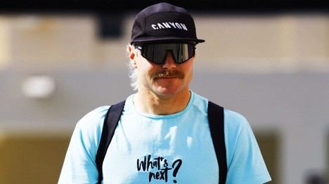 Bottas regresará a Mercedes como piloto reserva en 2025