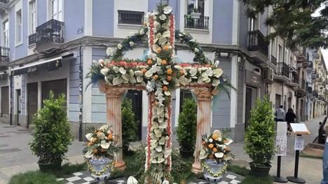 Cadis-Dénia y Regne de València-Ciscar ganan en las Cruces de Mayo de Russafa